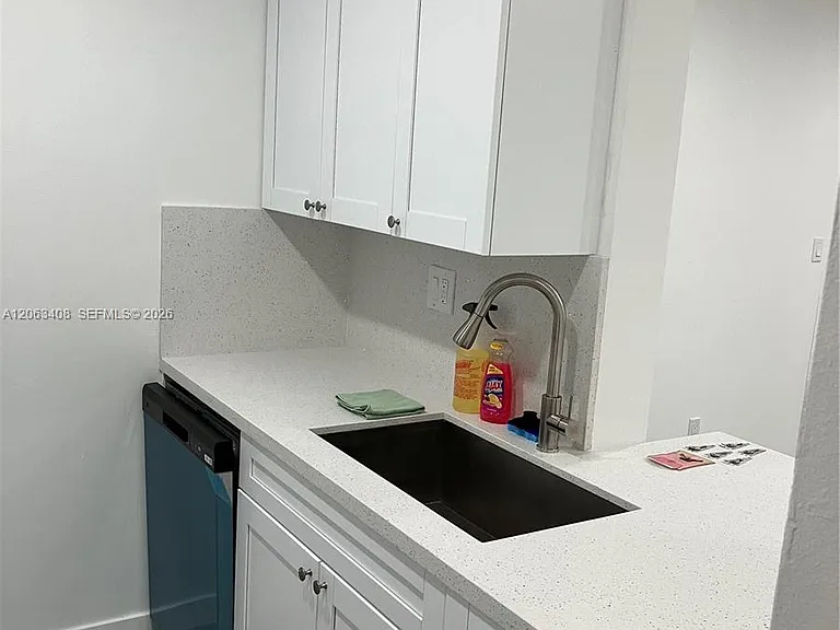 8305 SW 72nd Ave #109A — Photo 3