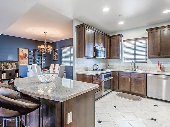 3rd image of 4424 Whitsett Ave APT 312