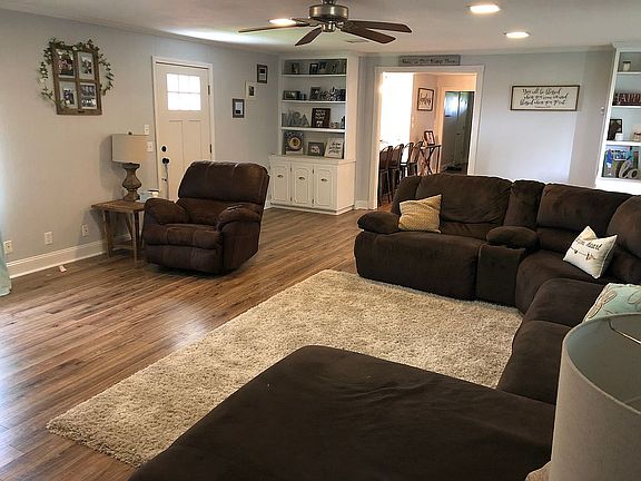 3rd image of 955 County Road 474