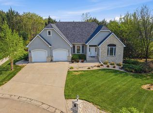 1105 Wyndham Heights Dr, Manhattan, KS 66503