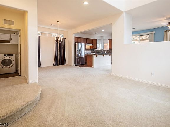 4th image of 10810 Cain Ave
