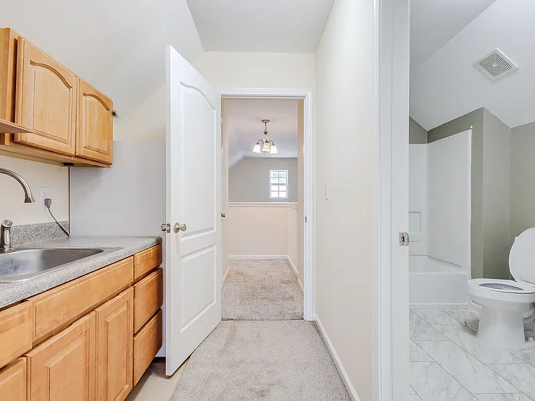 16 Castello Ave — Photo 27