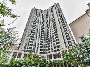 500 Doris Ave #820, Toronto, ON