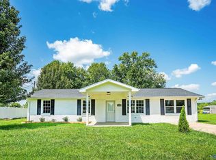 906 W Sanderfer Rd, Athens, AL 35611