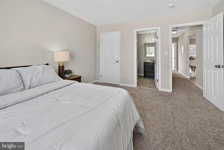 909 Woodchip Rd #909 — Photo 8