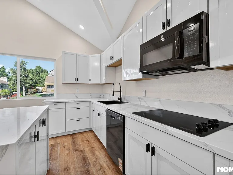 337 Apollo Dr #B — Photo 20