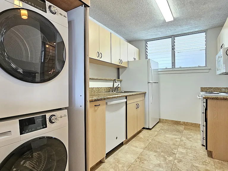 1676 Ala Moana Blvd #110 — Photo 19