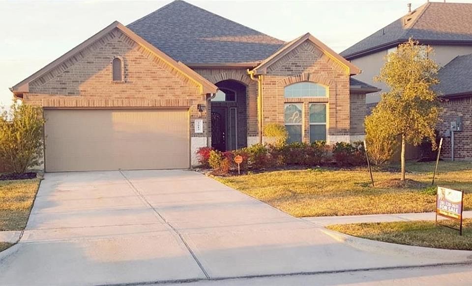 1st image of 2613 Yaletzi Ln