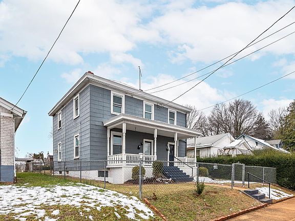 3rd image of 307 Saint Augustine St