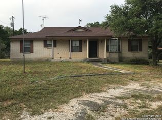 454 County Road 386, San Antonio, TX 78253