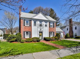 1106 Brook Rd, Milton, MA 02186
