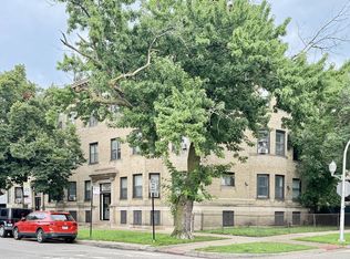 923 W Waveland Ave #D2, Chicago, IL 60613