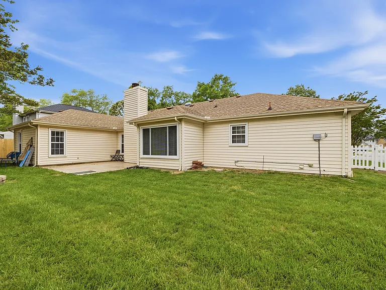 2252 Newstead Dr — Photo 37