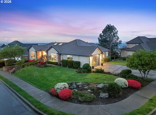2031 NW Columbia Summit Dr, Camas, WA 98607