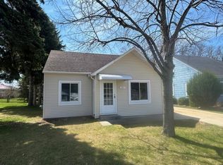 324 E Spring St, Port Austin, MI 48467