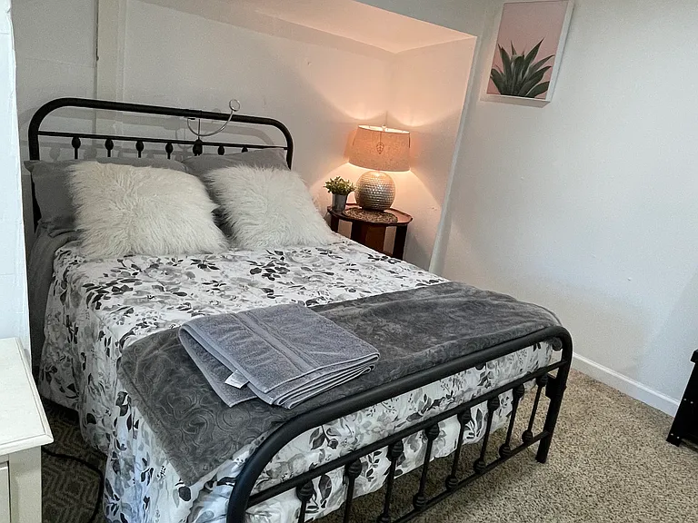 576 Annex Ct — Photo 9