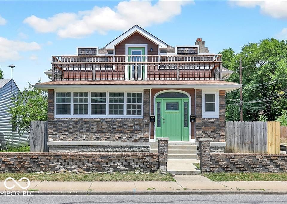 1st image of 320 W 29th St
