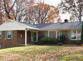 2803 Watauga Dr, Greensboro, NC 27408