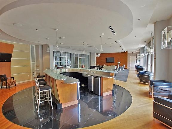 4th image of 711 Cosmopolitan Dr NE Unit 617