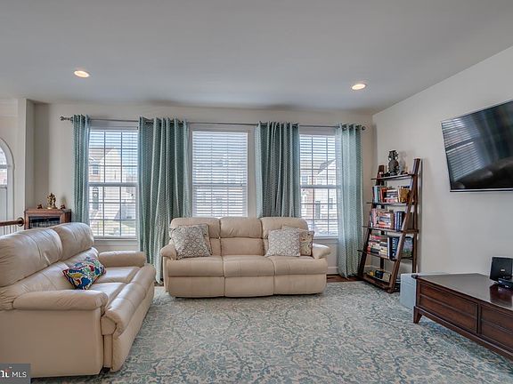 3rd image of 16648 Danridge Manor Dr