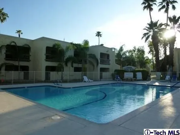 5300 E Waverly Dr #14, Palm Springs, CA 92264