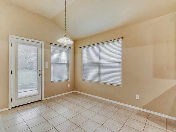 3rd image of 7526 Elegante