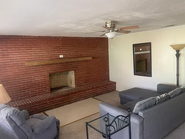 501 Frances Ter #D — Photo 11
