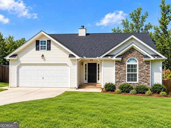 4915 Roxton Ln, Douglasville, GA 30135