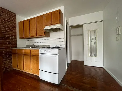 463A 5th Ave #4R Photo 1