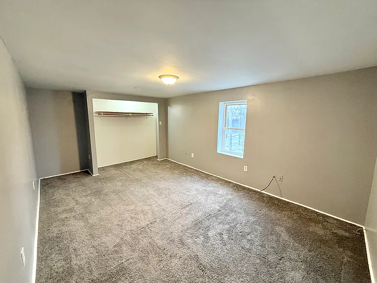 2345 2nd Ave #2G — Photo 4