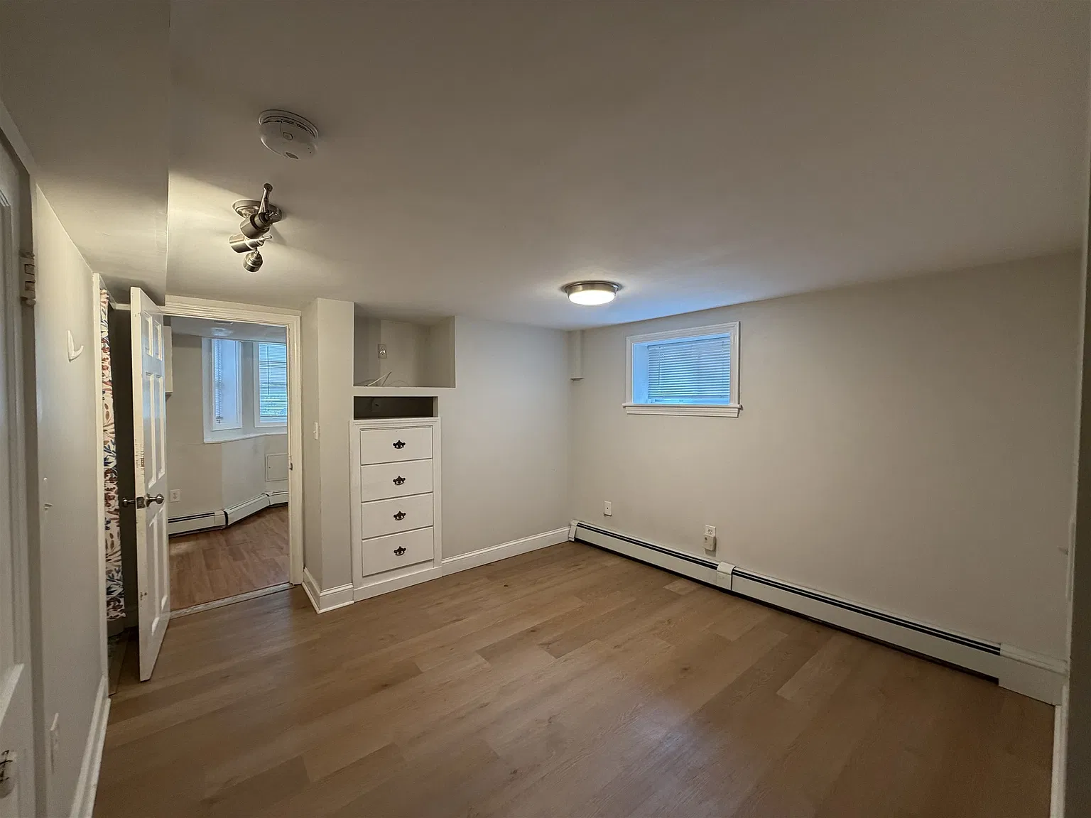 1 bed, 500 sqft, $2,200 — Photo 2