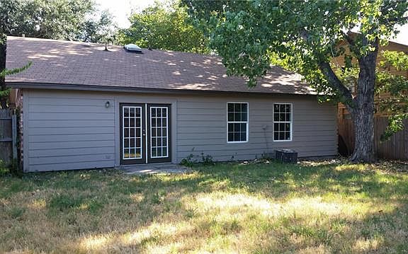 2nd image of 4609 Bracken Dr