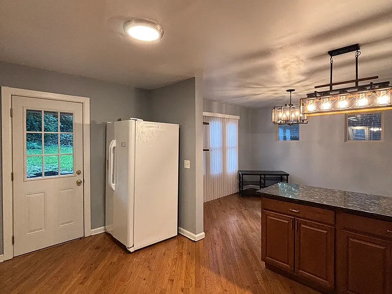 1204 Fallowfield Ave — Photo 15