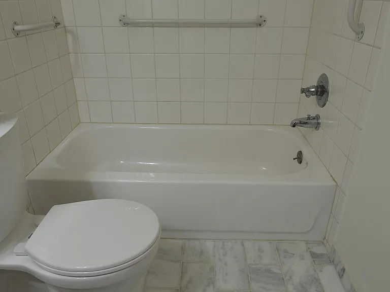 1047 Ronan Ave #3 — Photo 22
