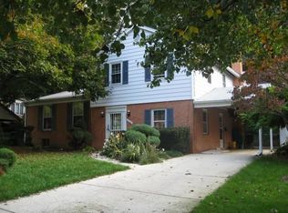 4105 Whispering Ln, Annandale, VA 22003