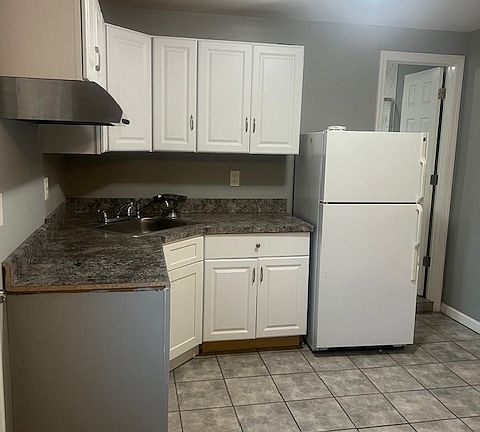 2nd image of 4 Aster Ave