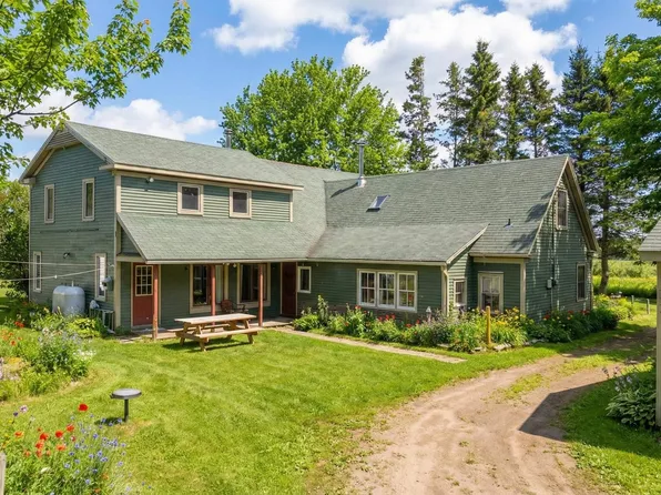 8671 Highway 2, Great Village, NS B0M 1L0