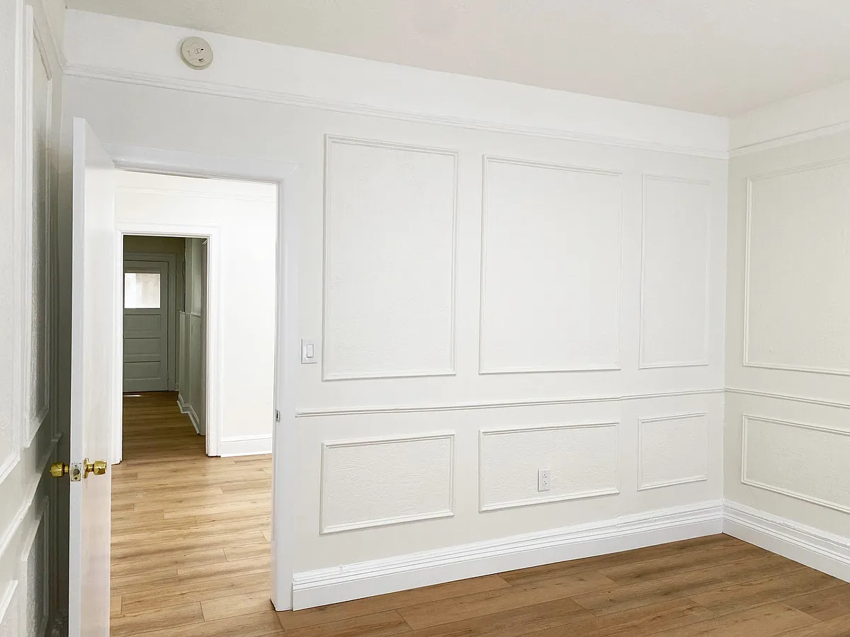 Building Photo - 439 Warburton Ave #3
