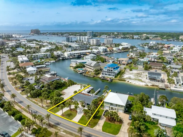 515 Gulf Shore Dr, Destin, FL 32541