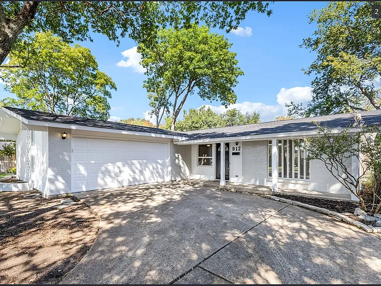 912 Warfield Way — Photo 16