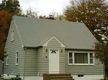 2nd image of 196 Soundview Ave