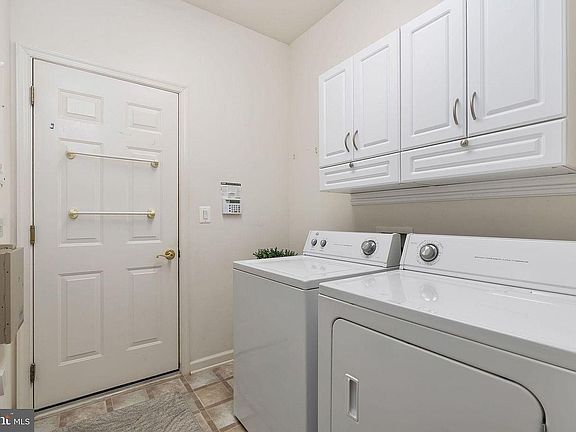 2nd image of 18 Lucketts Ct