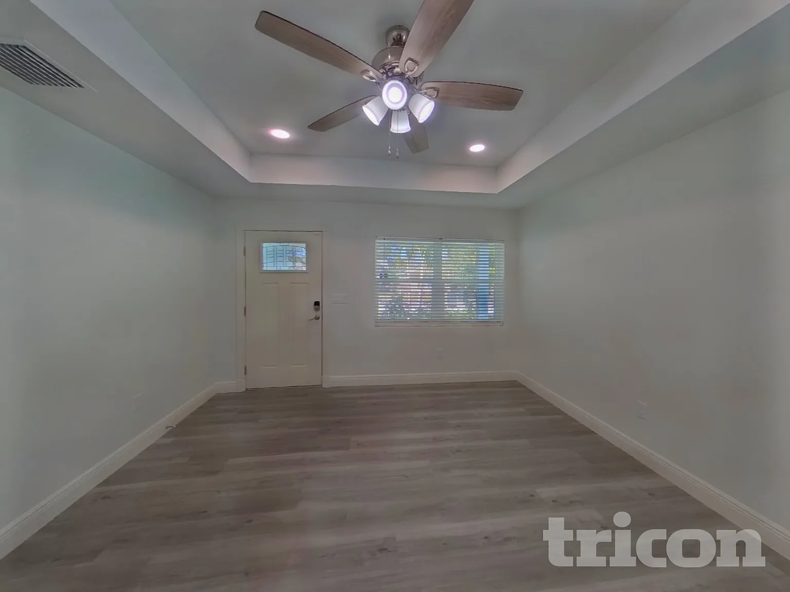 6379 29Th Street N St. Petersburg FL — Photo 2
