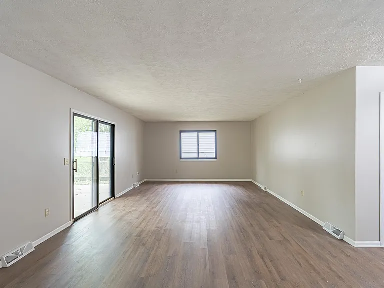 13103 Lillian St — Photo 15