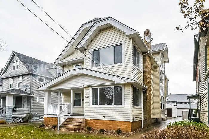 Building Photo - 1657 Wagar Ave #2