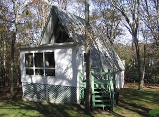 20 Bay View Dr W, Sag Harbor, NY 11963