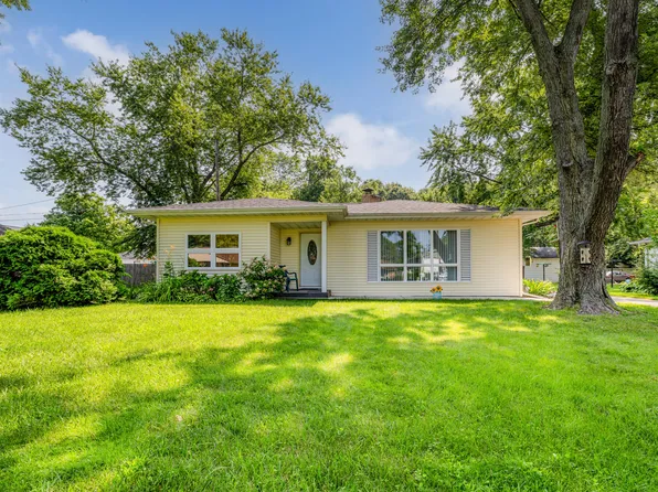 2195 Truman Dr, Benton Harbor, MI 49022