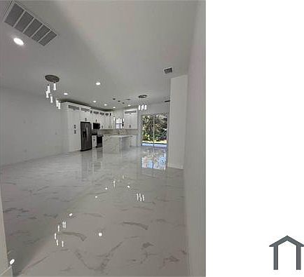 5th image of 350 Limerick Ave S #350