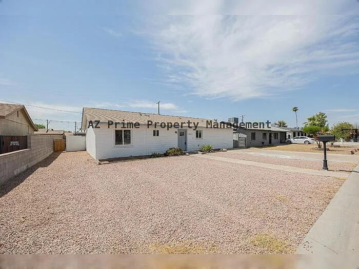 4 bed, 3.0 bath, 2033 sqft, $2,395 — Photo 1