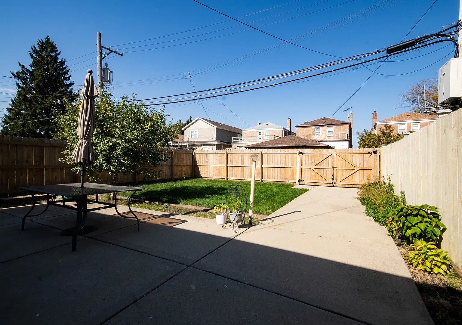 4 bed, 2900 sqft, $3,700 — Photo 3